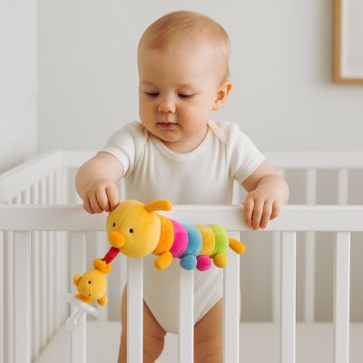 Attache tétine peluche chenille éveil | Caterpillar™ pratique