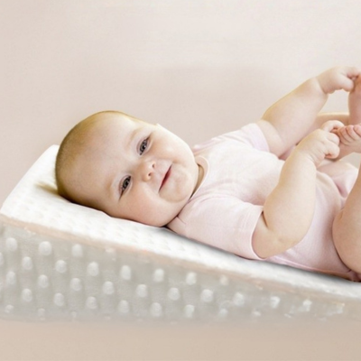 Coussin pour bebe-|OreillerDePente|-Latéral