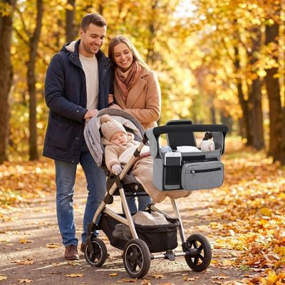 Organisateur poussette universel couleur élégante | HappyBaby™ – Marche en famille dans sentier automnal et bébé qui fait la sieste