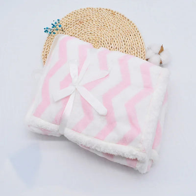 Couverture emmaillotage |TheWinterblanket|- Géométrique rose