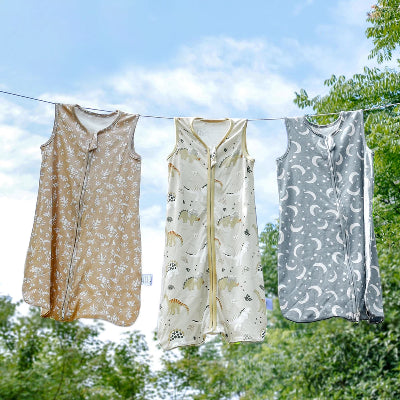 Sac de couchage bébé LaPetiteNuit™ mis sur corde à linge