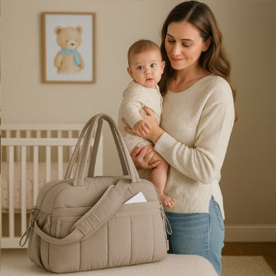 Sac a langer gris préparation d'une sortie avec bébé